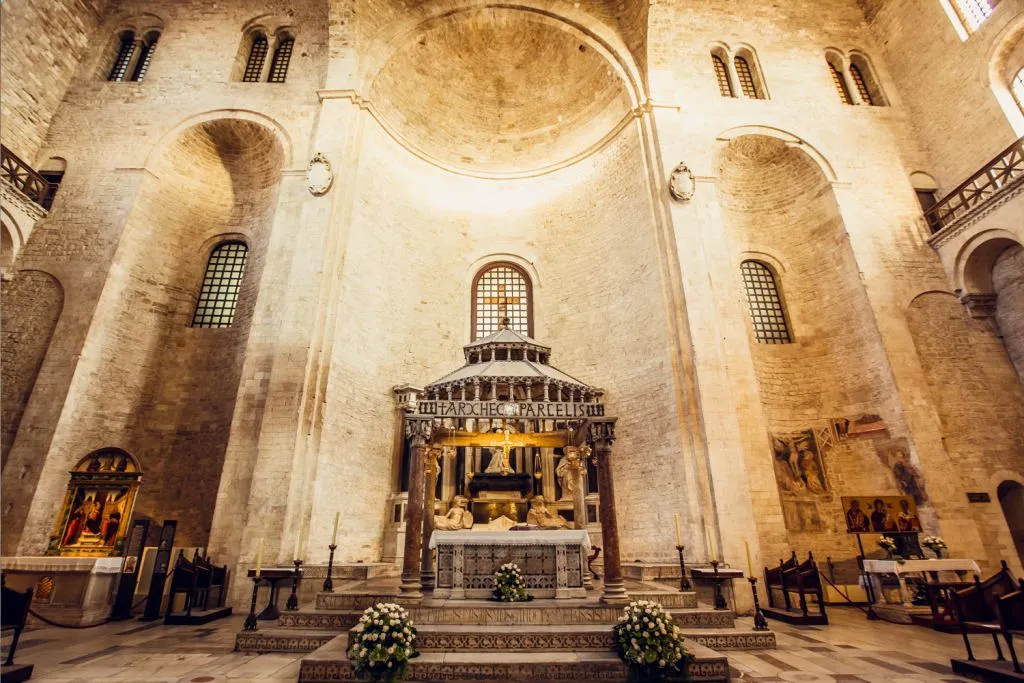 Basilica di San Nicola e Cripta: Tour Guidato