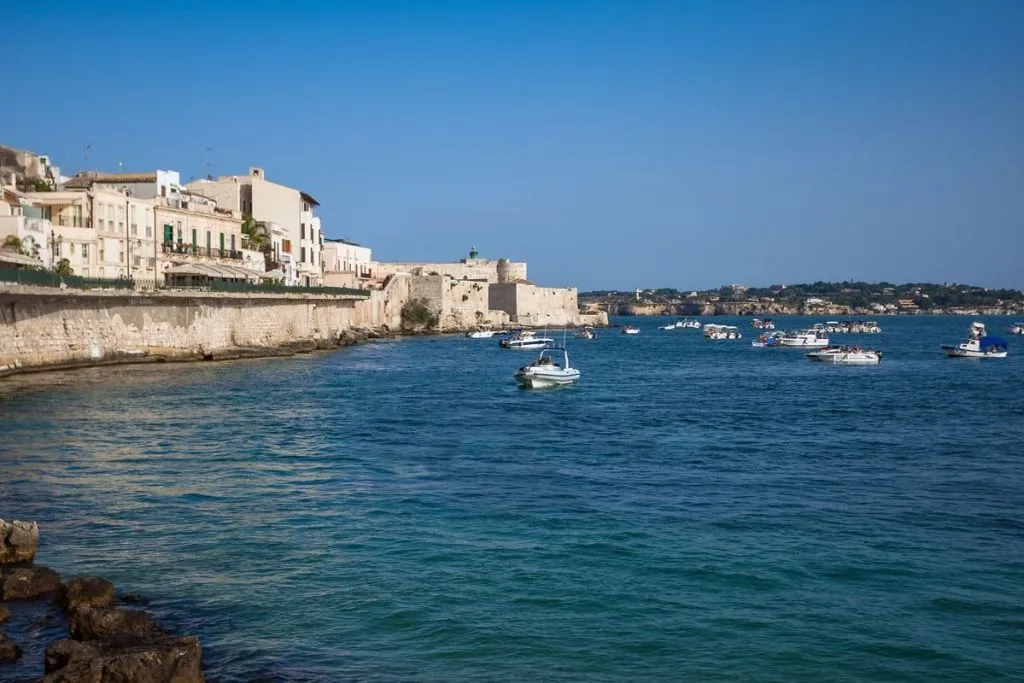 Catania, Siracusa e Ortigia: Tour di un giorno da Taormina + Pranzo