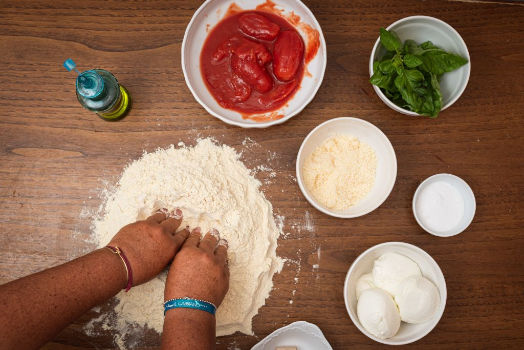 Positano: Pizza and Tiramisu Cooking Class