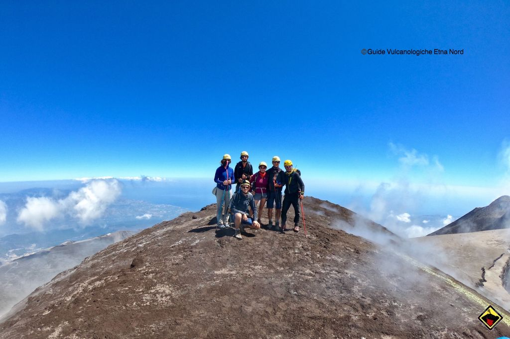 Escursione alla cima dell'Etna Nord in 4x4 + ritorno a piedi