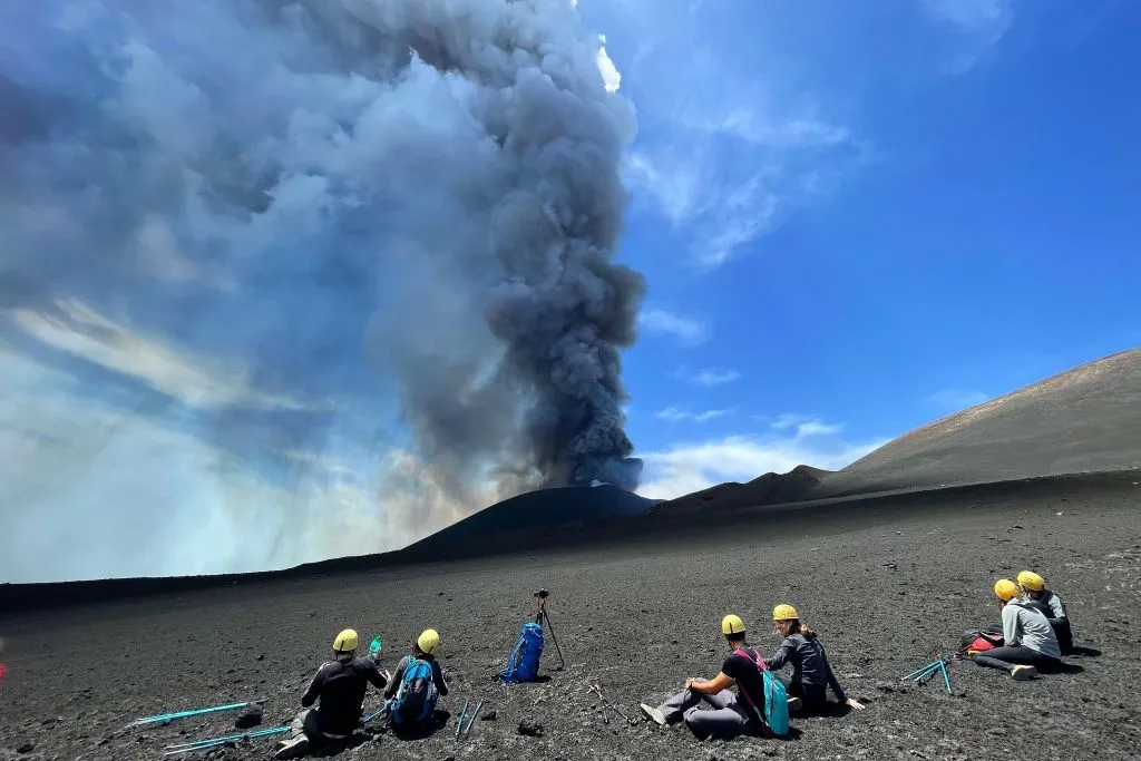 Escursione alla cima dell'Etna Nord in 4x4 + ritorno a piedi