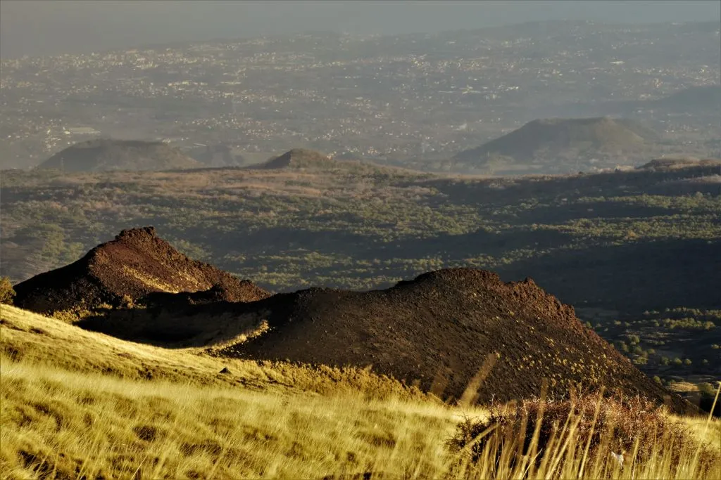 Monte Etna e Grotta della Lava: Tour guidato