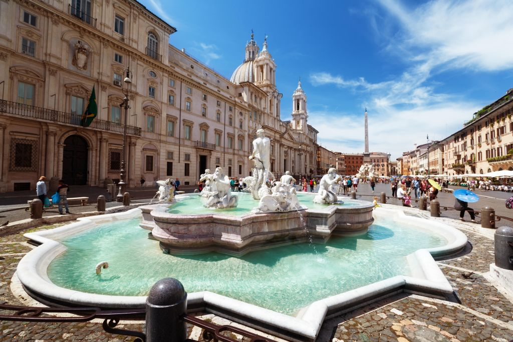 Trevi Fountain Rome: Underground Domus Guided Tour + City Walking Tour