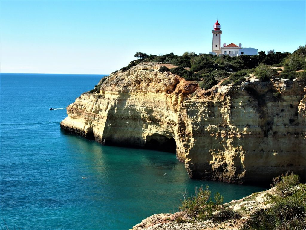 Benagil et la côte : Circuit complet des grottes en bateau depuis Portimão