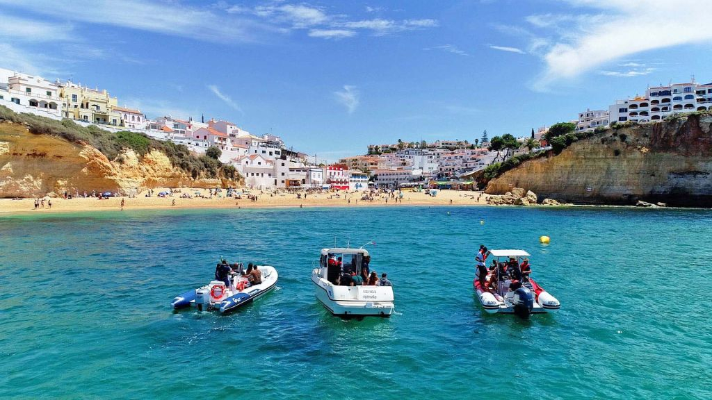 Benagil et la côte : Circuit complet des grottes en bateau depuis Portimão