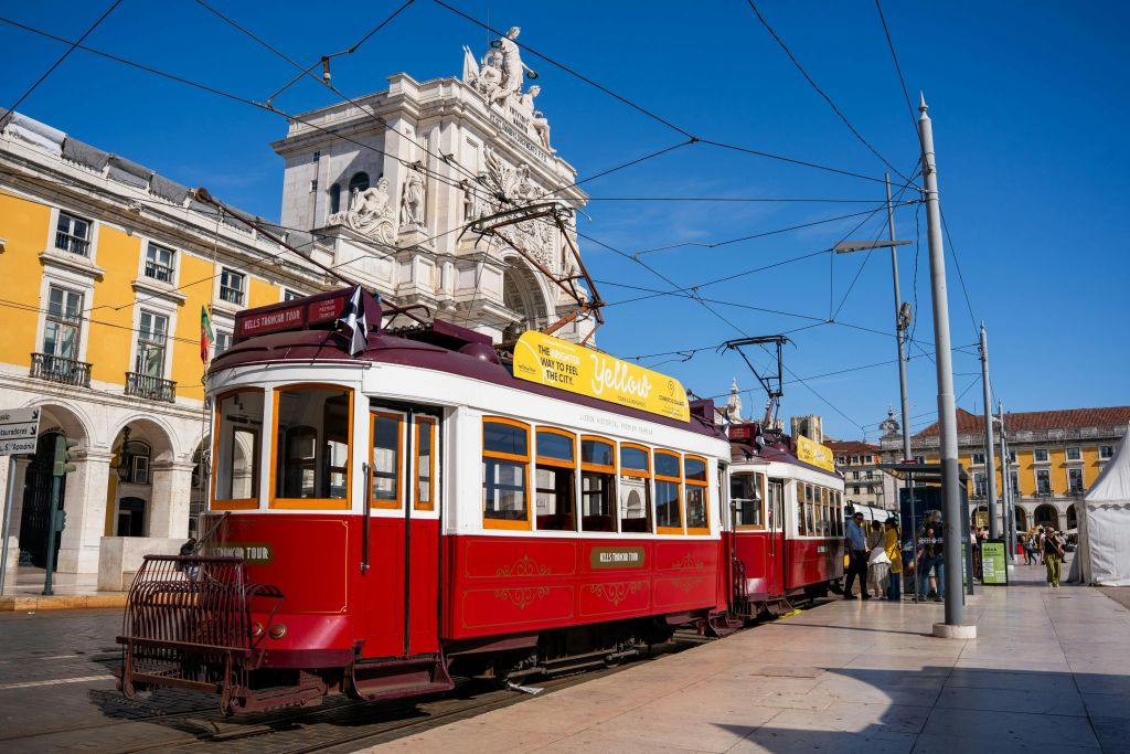 Lisbon: Historic Hills Tram Tour