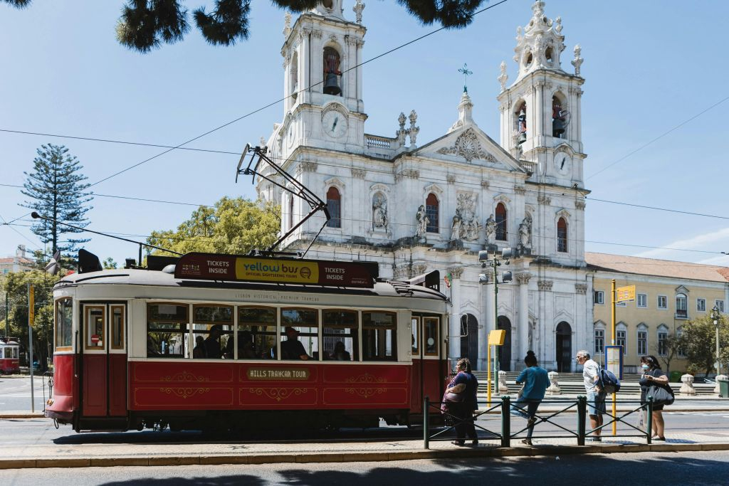 Lisbon: Historic Hills Tram Tour