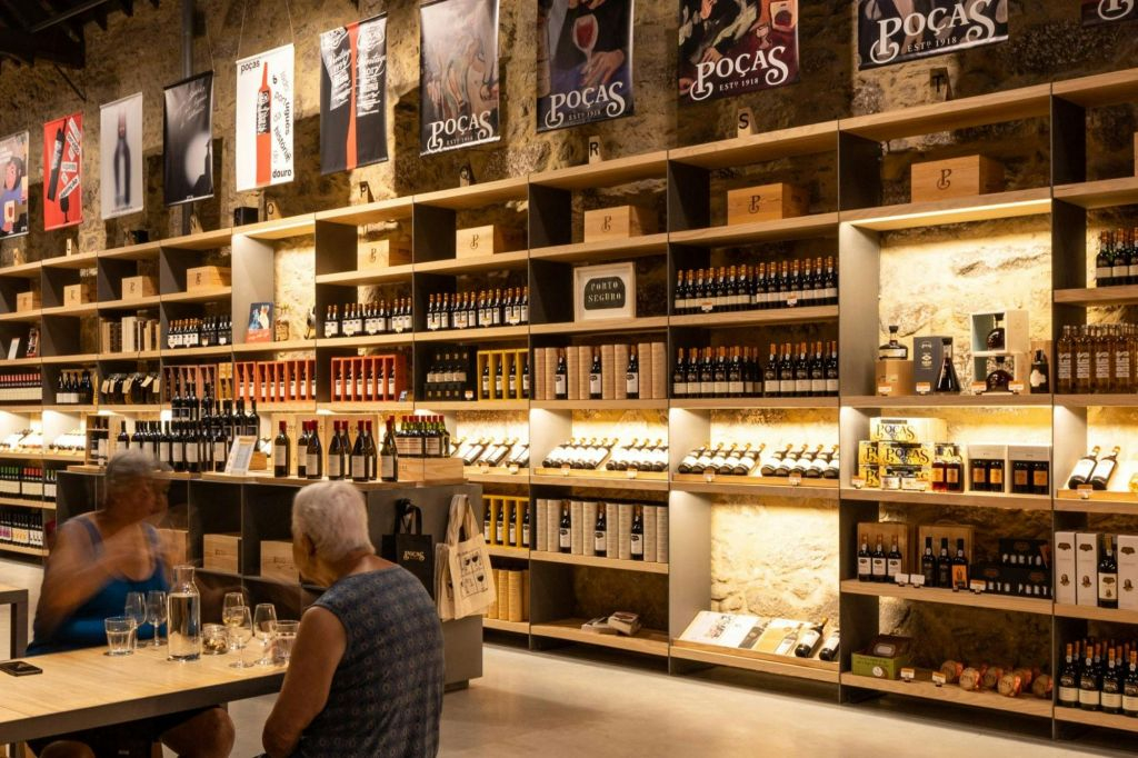Caves Poças: Guided Tour & Wine Tasting of 3 Port Wines