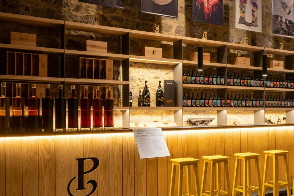 Caves Poças: Guided Tour & Wine Tasting of 3 Port Wines