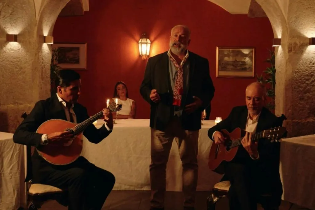 Fado in Lisbon: Intimate Live Fado Evening Music Show with Port Wine