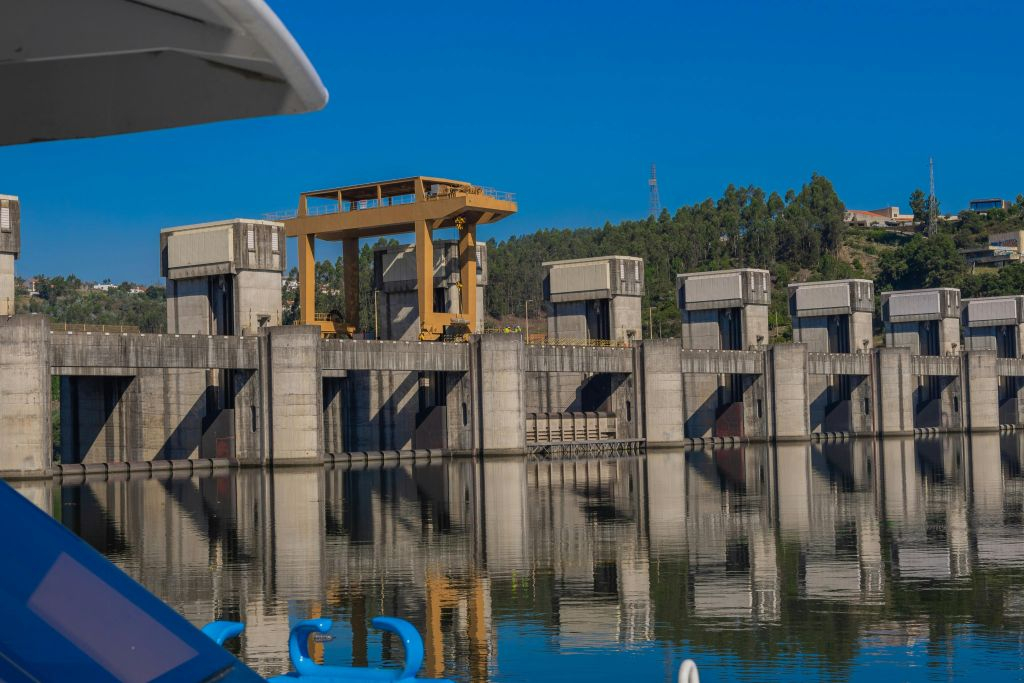 Douro Valley: Cruise from Porto to Régua with Breakfast and Lunch