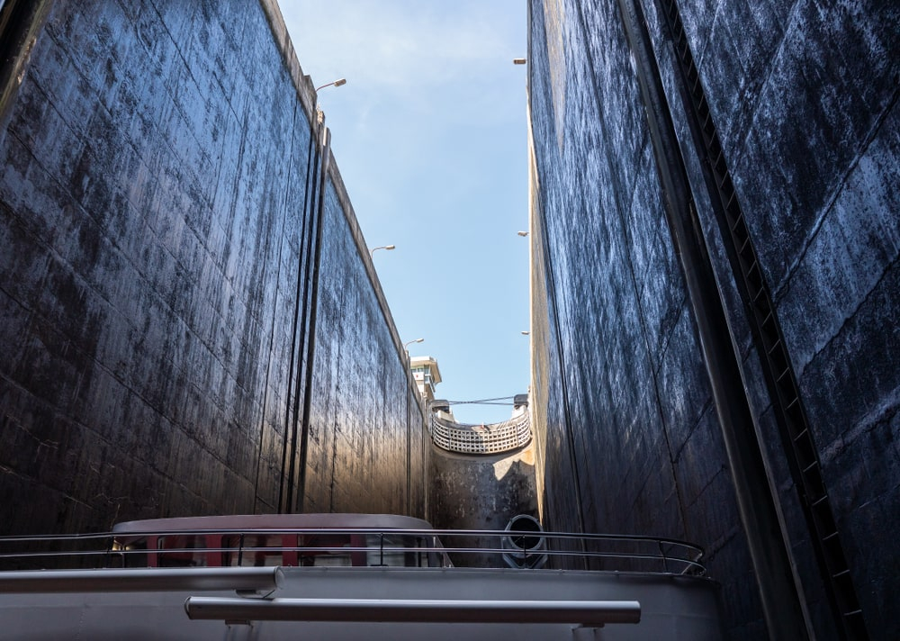 Douro Valley: Cruise from Porto to Régua with Breakfast and Lunch