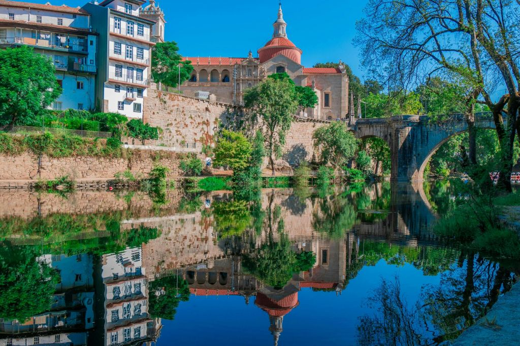 Douro Valley: Day Trip from Porto with Cruise + Port Wine Tasting