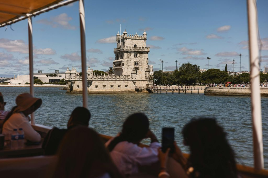 Lisbon: 72 or 96-Hour Hop-on Hop-off Bus, Boat, and Tram All-in-One tour