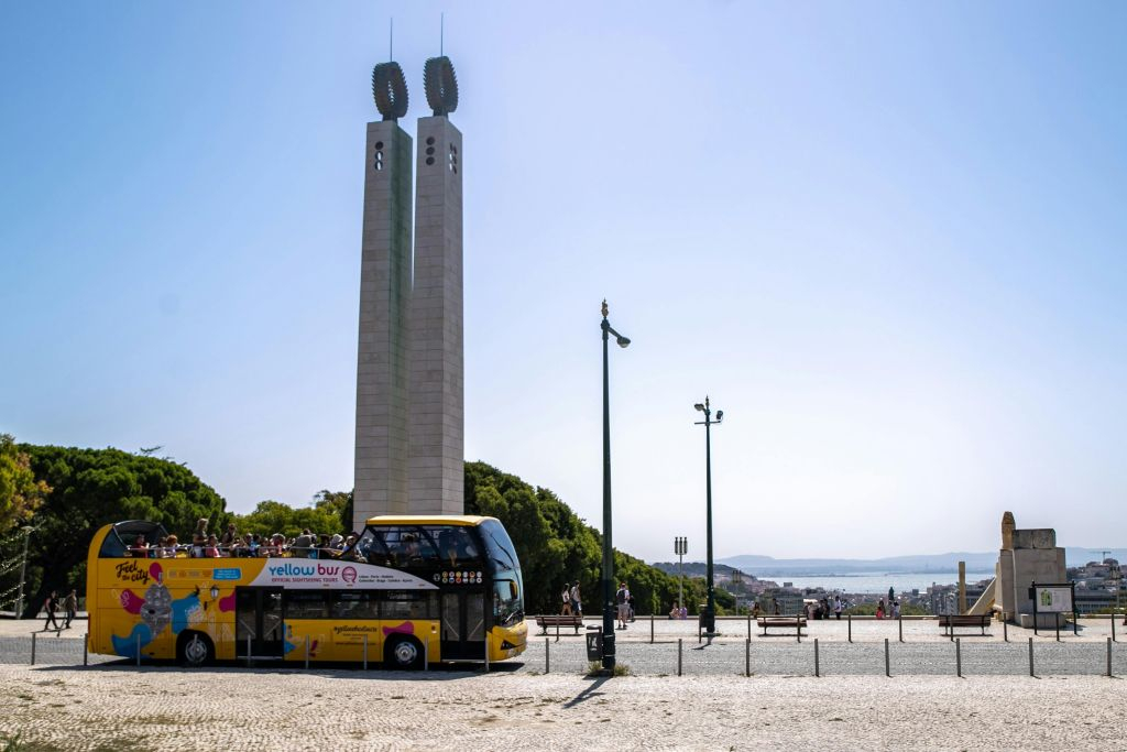Lisbon: 72 or 96-Hour Hop-on Hop-off Bus, Boat, and Tram All-in-One tour
