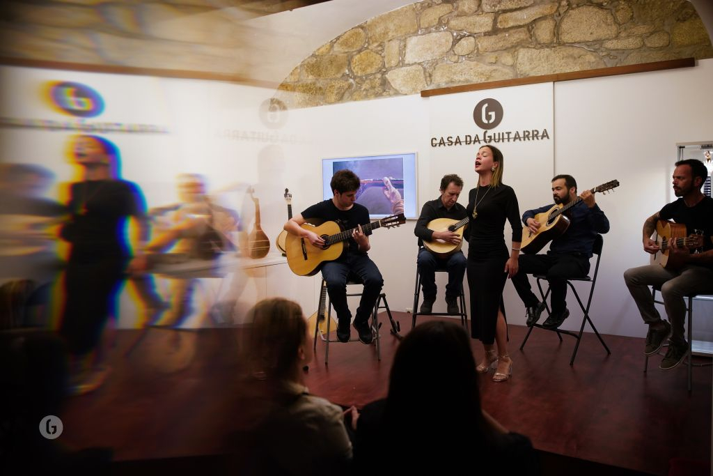 Porto: Fado by Casa da Guitarra
