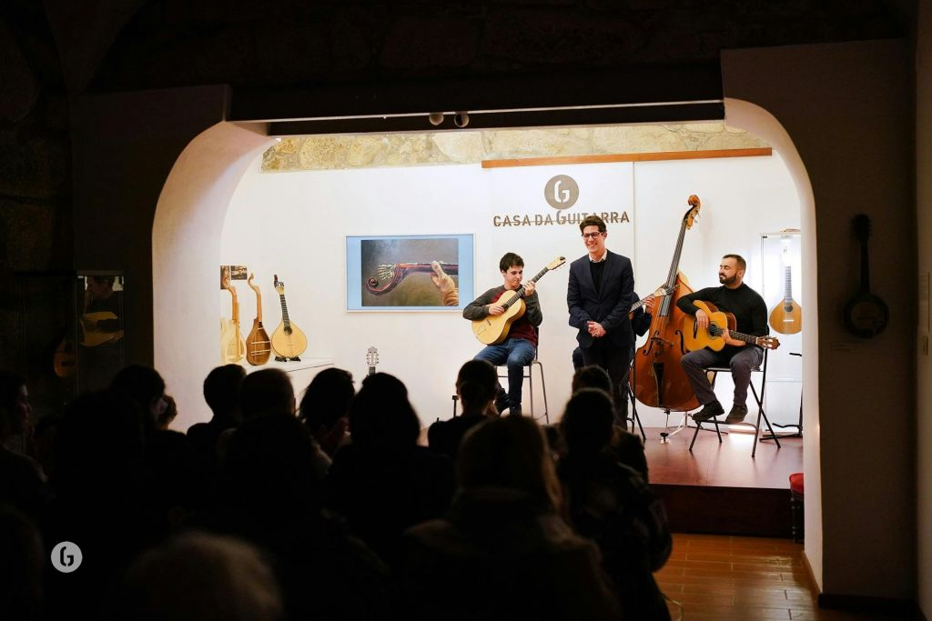 Porto: Fado by Casa da Guitarra
