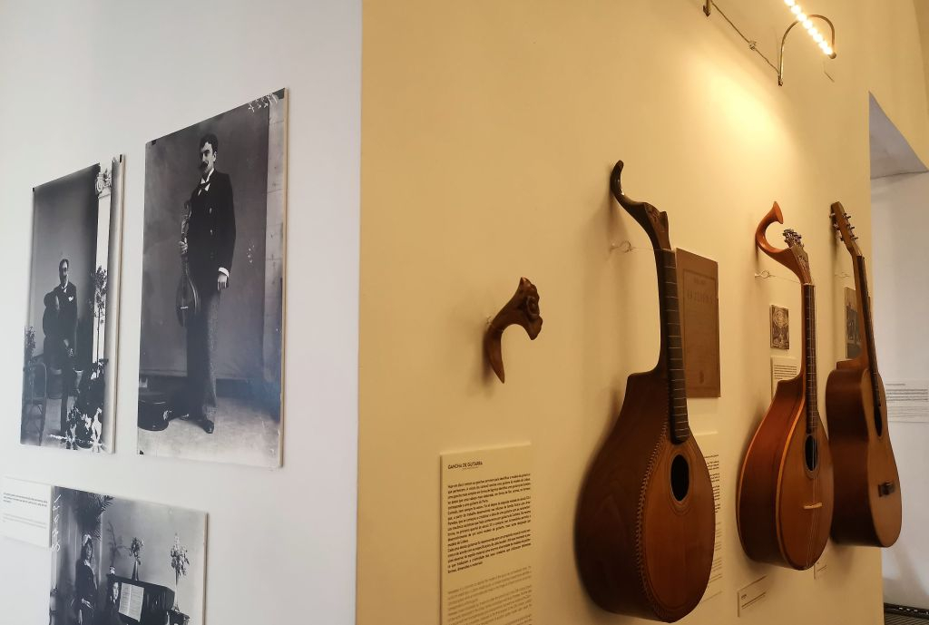 Porto: Fado by Casa da Guitarra