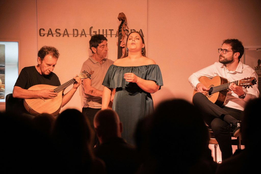 Porto: Fado by Casa da Guitarra