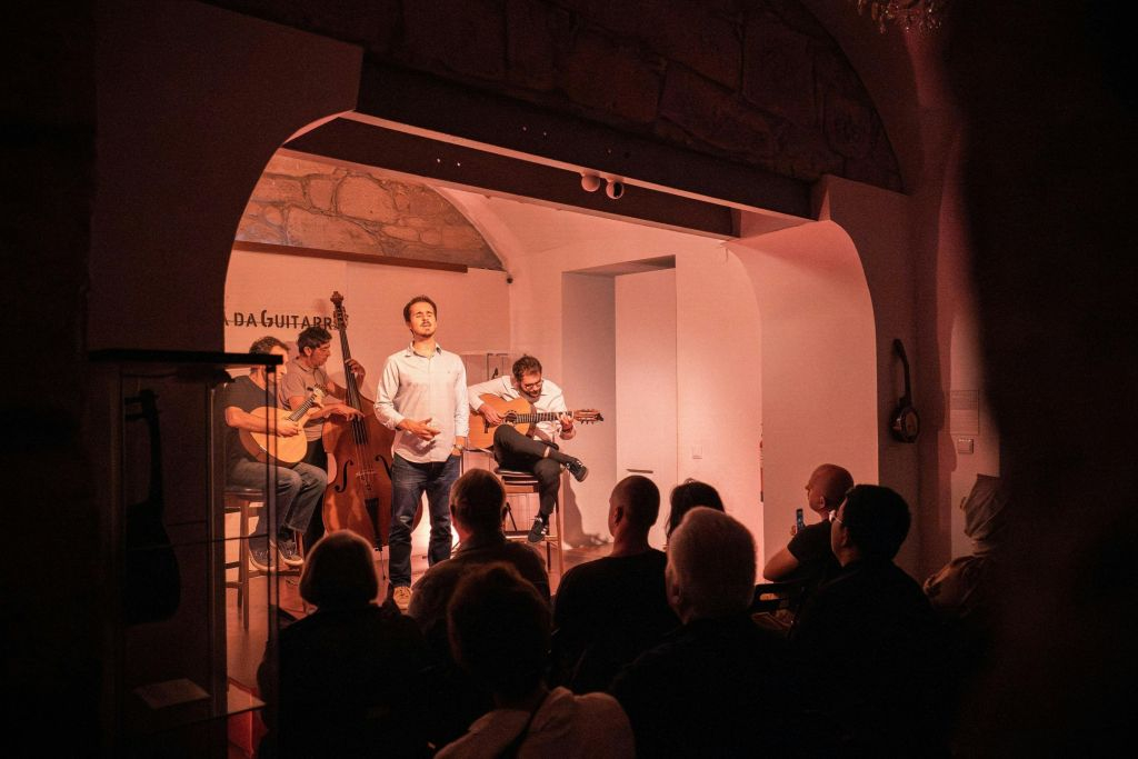 Porto: Fado by Casa da Guitarra