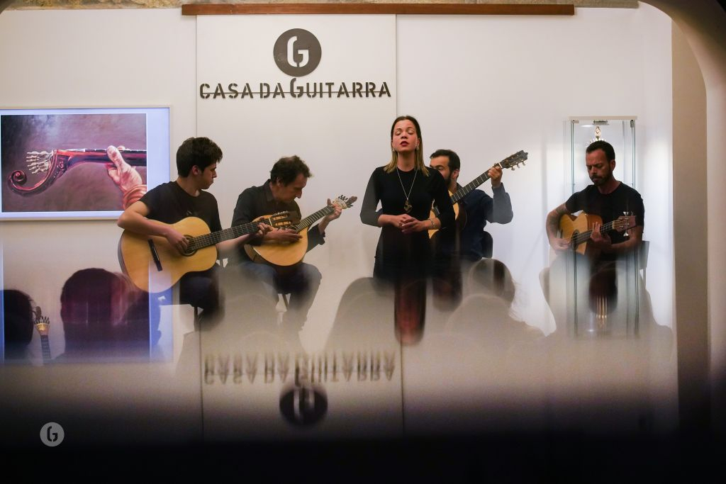 Porto: Fado by Casa da Guitarra