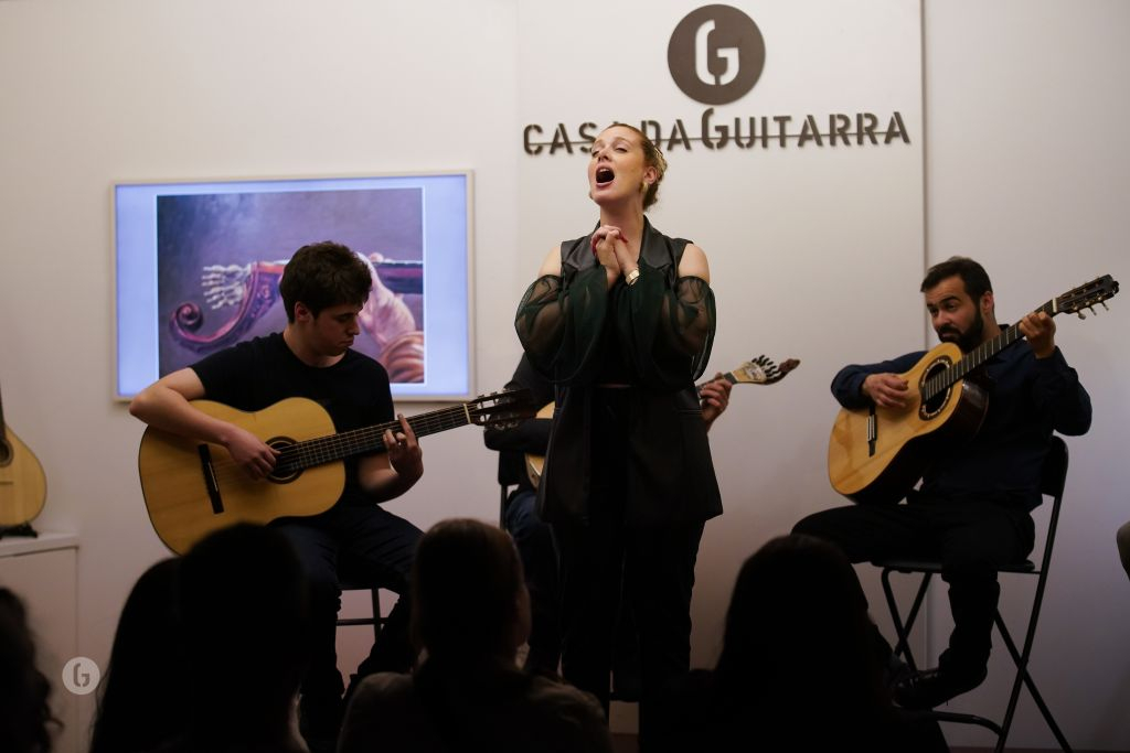 Porto: Fado by Casa da Guitarra