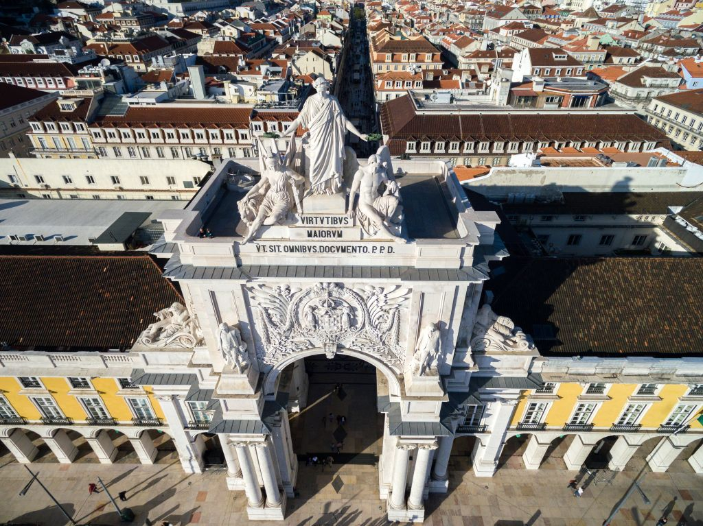 Rua Augusta Arch Viewpoint