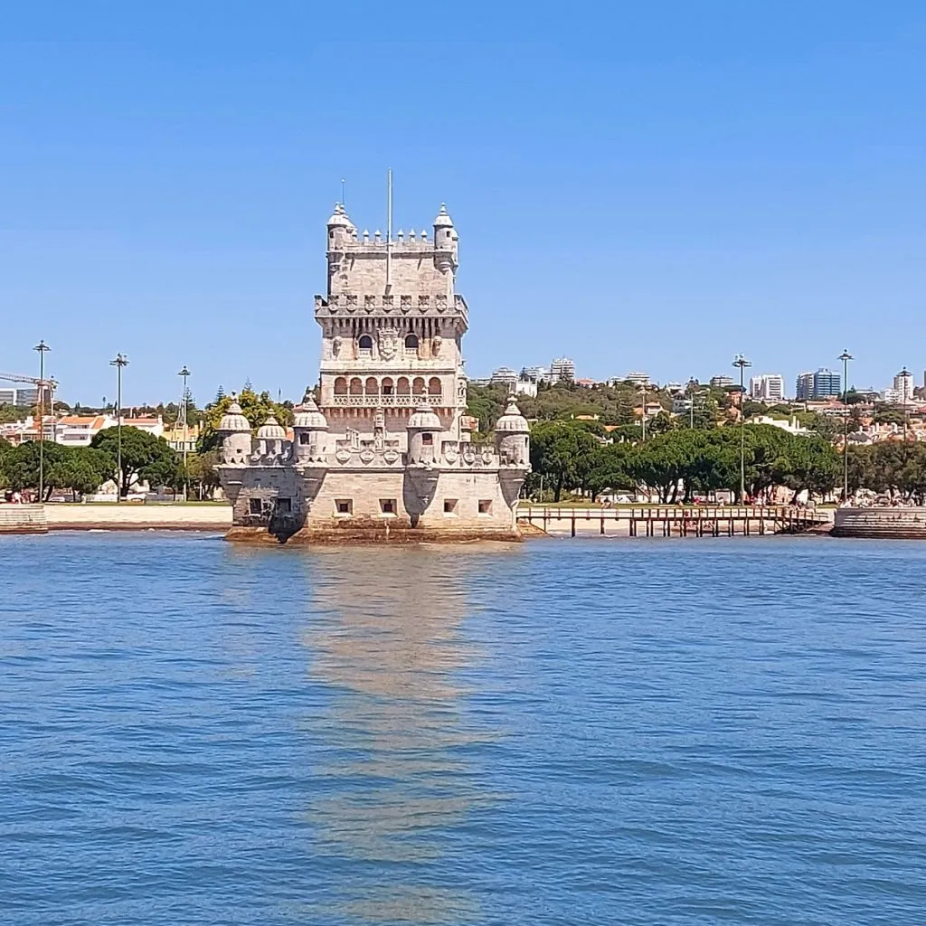 Lisbon: Hop-on Hop-off Boat Tour by Yellow Boat