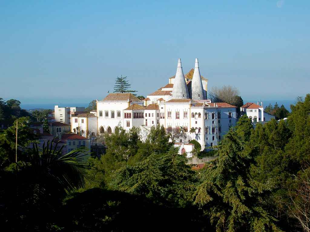 Sintra, Cascais & Cabo da Roca: Guided Small-Group Day Trip from Lisbon