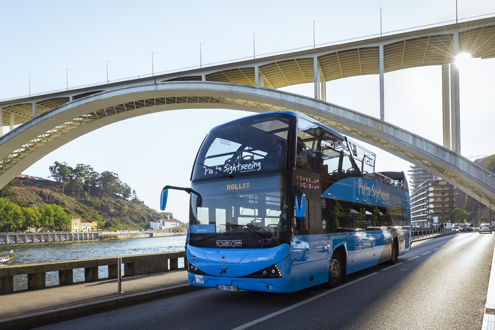 Porto: 48-Hour Hop-on Hop-off Bus + Wine Cellar Visit