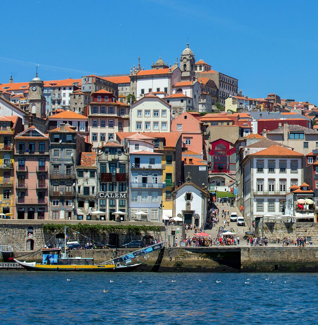 Porto: Yellow Bus Hop-on Hop-off Tour, River Cruise & Wine Cellar Visit