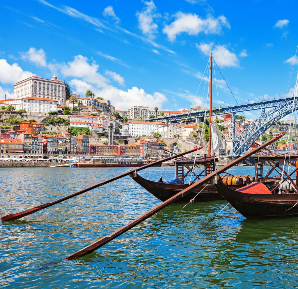 Porto: Yellow Bus Hop-on Hop-off Tour, River Cruise & Wine Cellar Visit