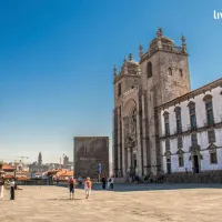 Porto Tuk Tuk Tour & Douro River Six Bridges Cruise