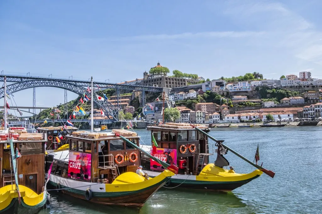 Porto Tuk Tuk Tour & Douro River Six Bridges Cruise