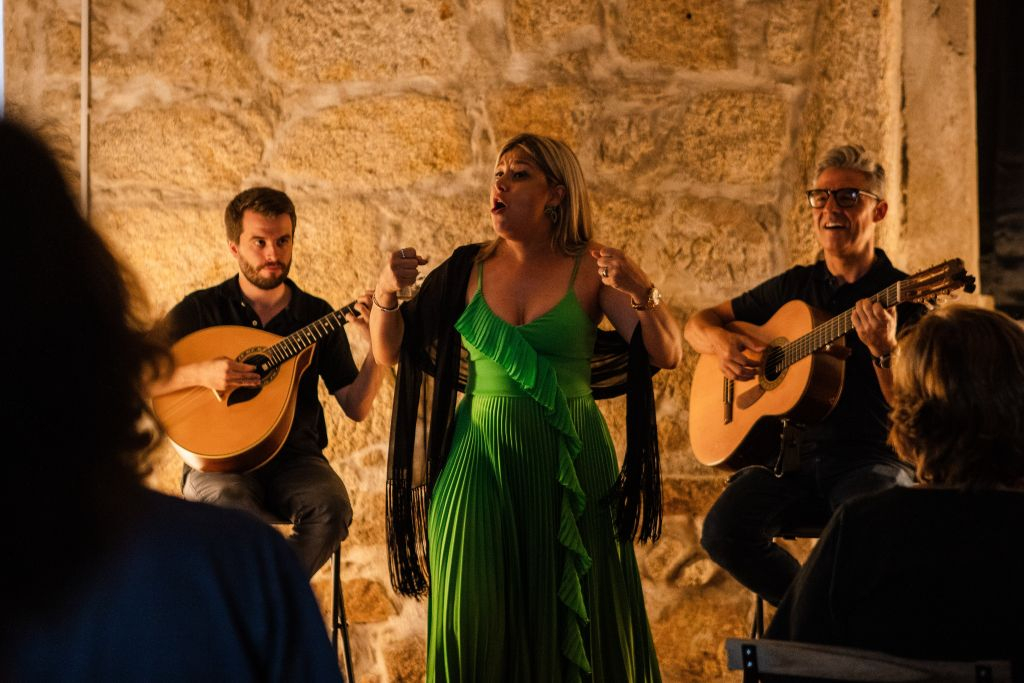 Porto: A Casa do Fado - Sao Joao Novo