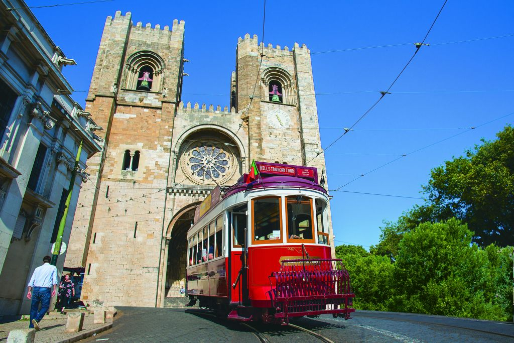Yellow Bus Lisbon: Tour en bus turístico de 48 horas y tranvía histórico