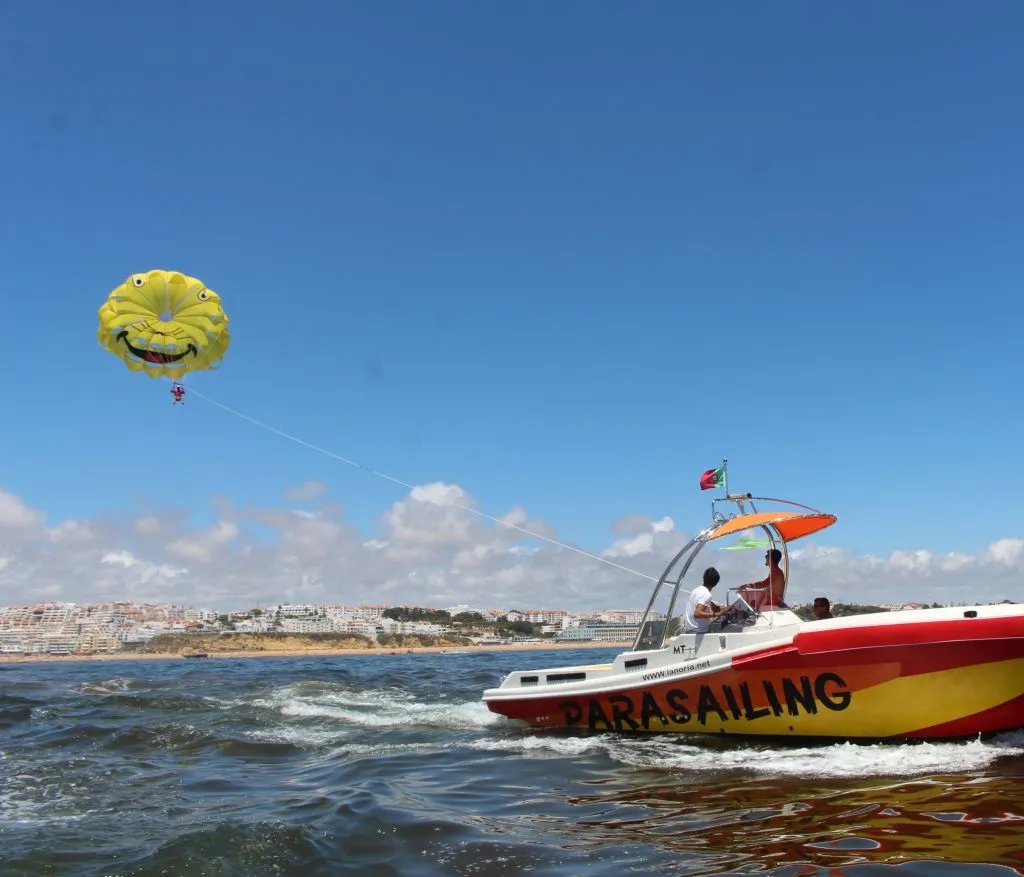 Parasailing in Albufeira