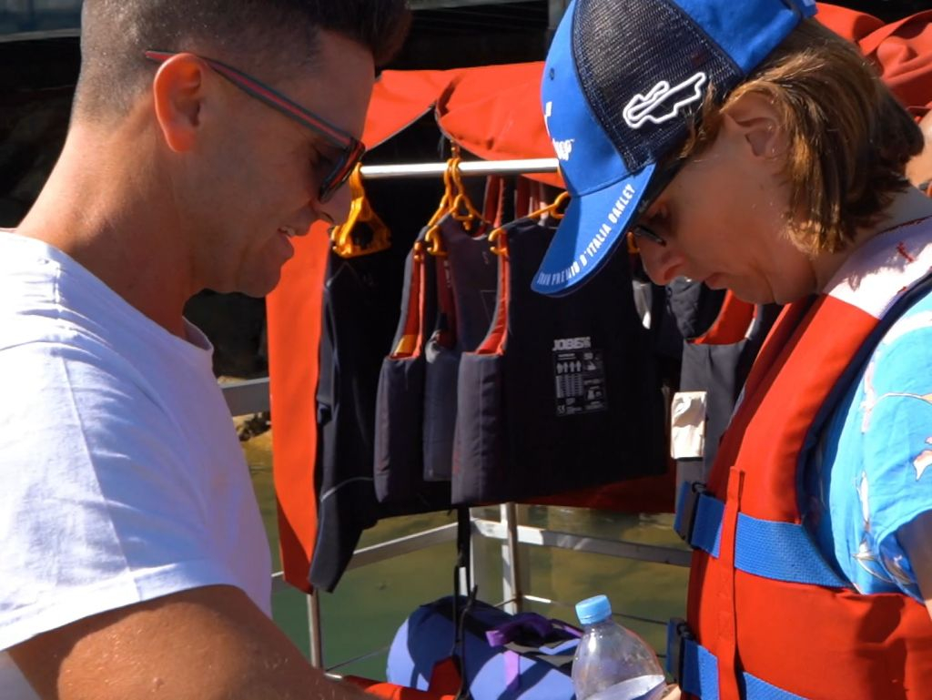 Parasailing in Albufeira