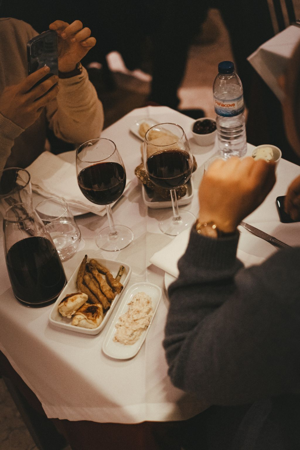 Mesa de Frades: Traditional Fado Show with Dinner