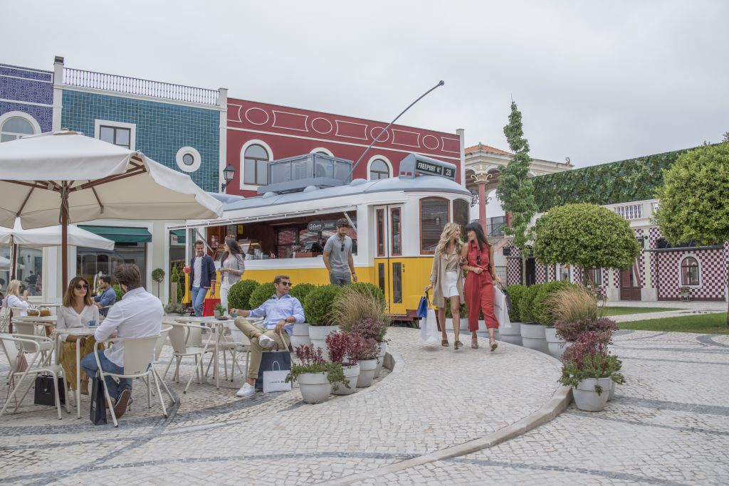 Freeport Outlet Shopping Express from Lisbon