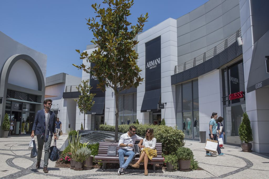 Freeport Outlet Shopping Express from Lisbon