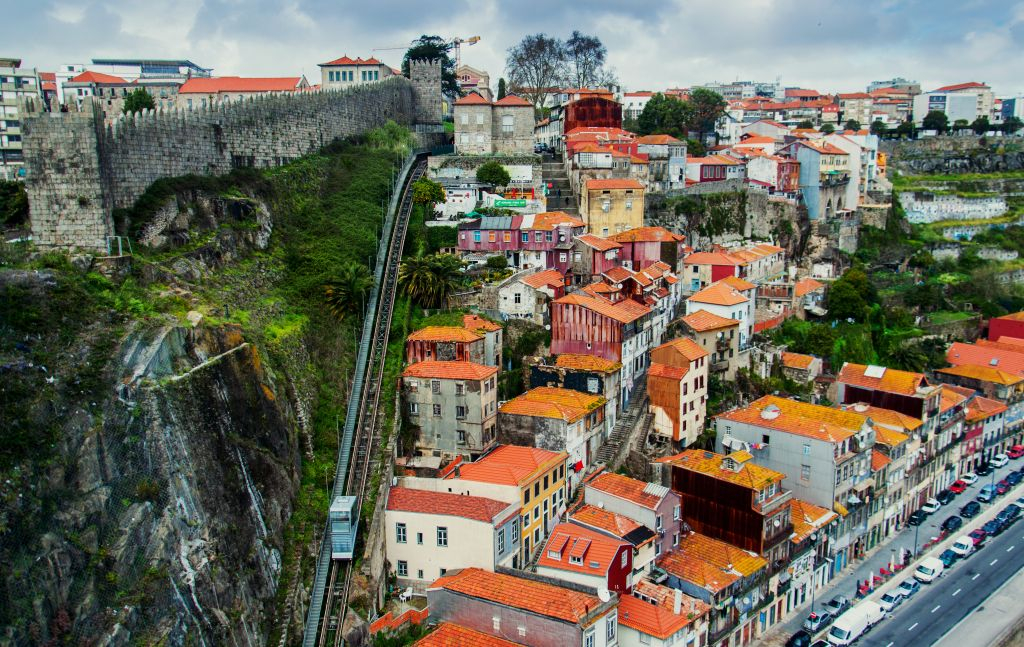 Oporto: Yellow Bus Hop-on Hop-off Tour + Tram City Tour