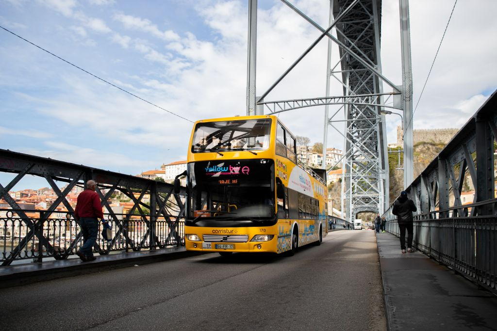 Oporto: Yellow Bus Hop-on Hop-off Tour + Tram City Tour