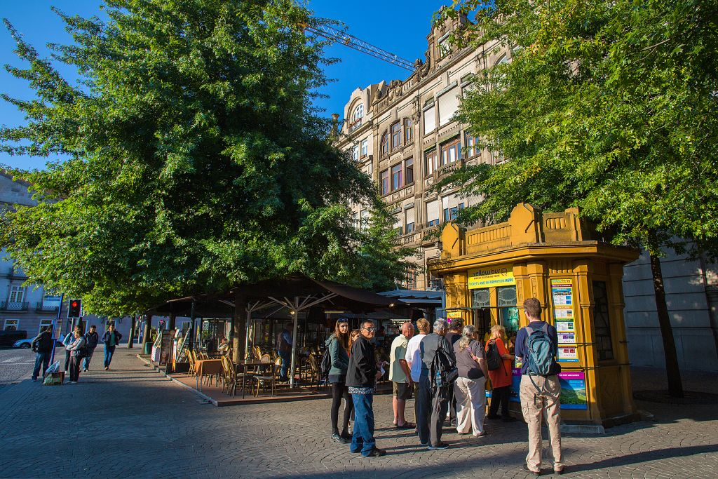 Oporto: Yellow Bus Hop-on Hop-off Tour + Tram City Tour