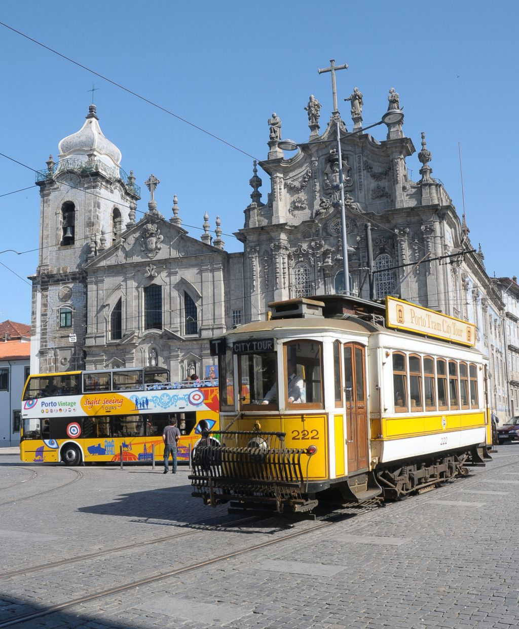 Oporto: Yellow Bus Hop-on Hop-off Tour + Tram City Tour
