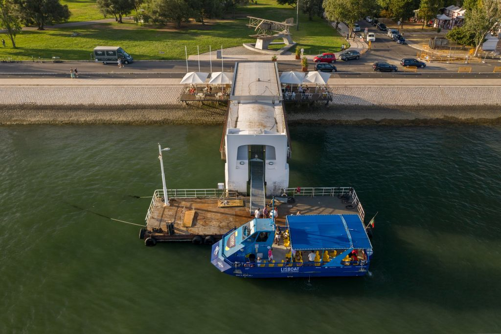 Lisbon: 1-Hour Express River Cruise by Lisboat
