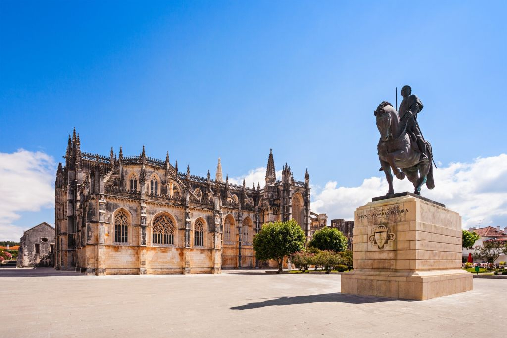 Day Tour from Lisbon: Fátima, Batalha, Nazaré & Óbidos