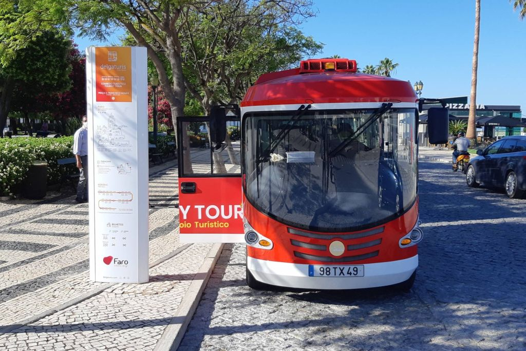 Hop-on Hop-off Train Faro