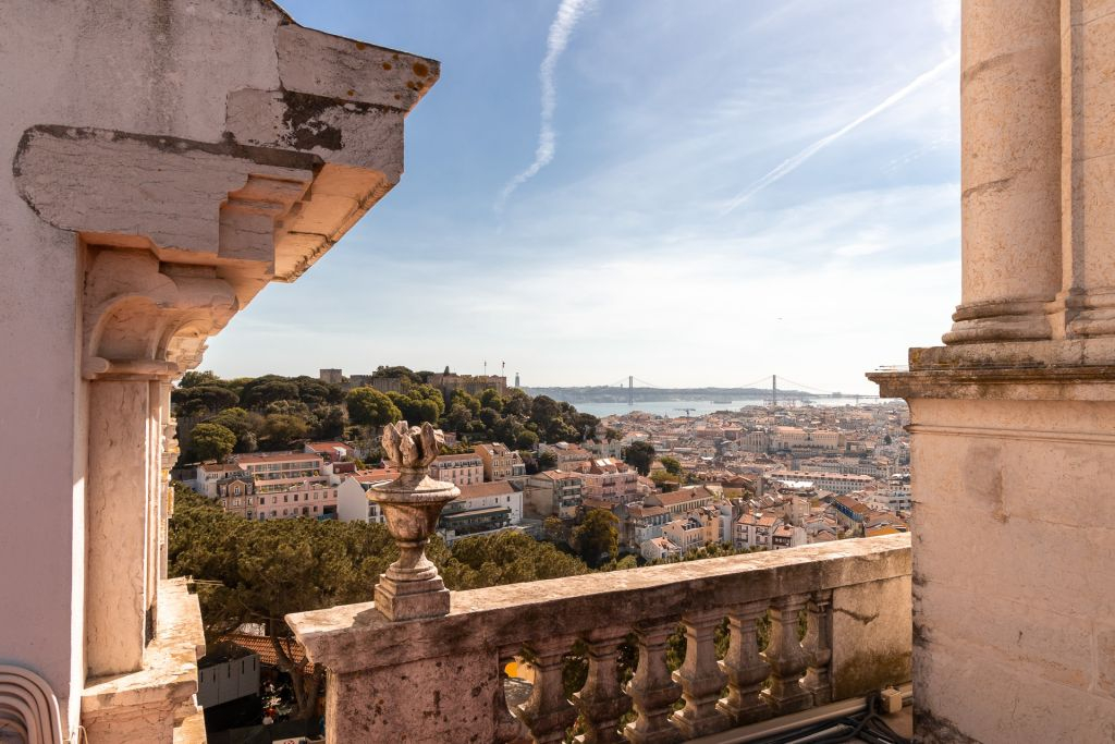 Igreja da Graça with Terrace Views + Drink