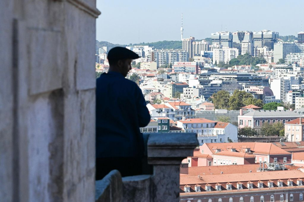 Igreja da Graça with Terrace Views + Drink